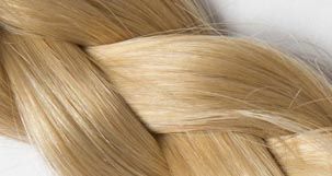 extension de cheveux blond clair
