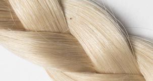 extension de cheveux blond platine