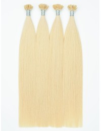 Extension à la keratine blond clair