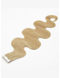 Gewellte Tape Extensions 50 cm aus Premium Remy Echthaar – Golden Beige Blonde #16