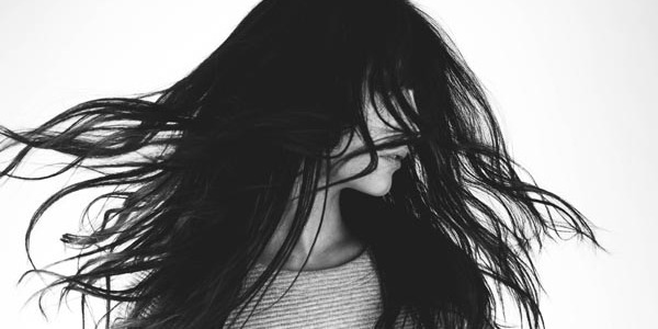 L'extension de cheveux mèche à mèche - que choisir entre kératine, à froid ou hair tip ?
